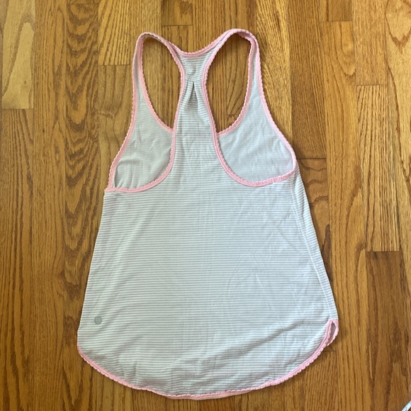 Lululemon Tank - Picture 5 of 6